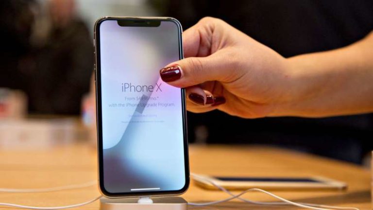 Apple To Embrace iPhone X Design With New Colors, Bigger Screens