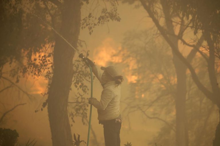 Fires Spare Reagan Library But Menace Homes Near Los Angeles