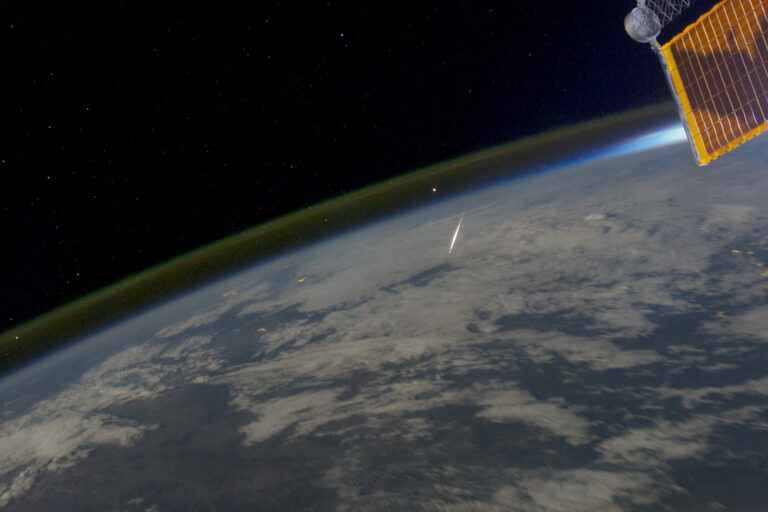 Thermosphere<strong>: Composition, Temperature, and Key Characteristics</strong>